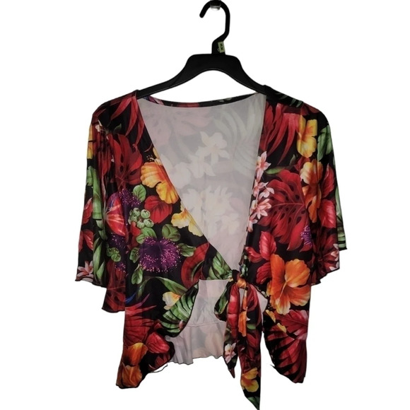 SHIRT& shorts set - Picture 2 of 5